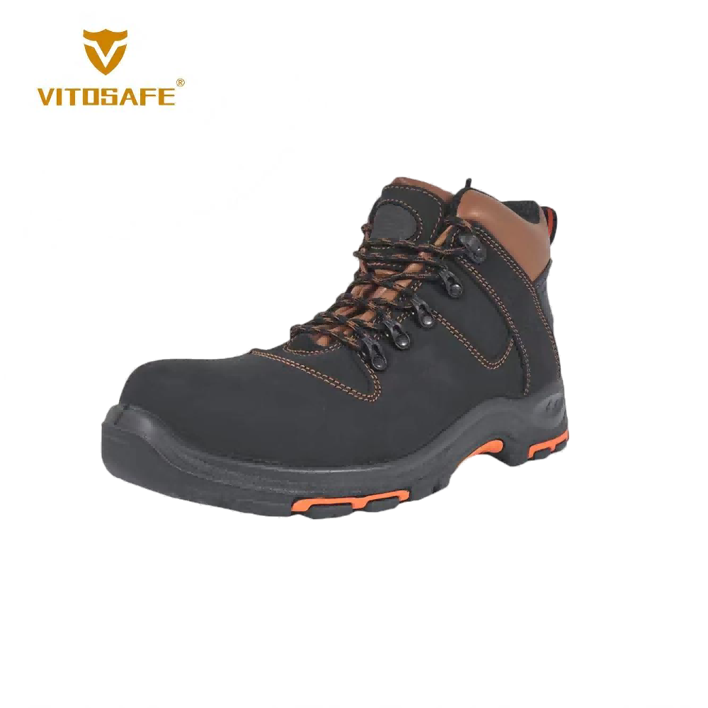 Safety shoes with fur