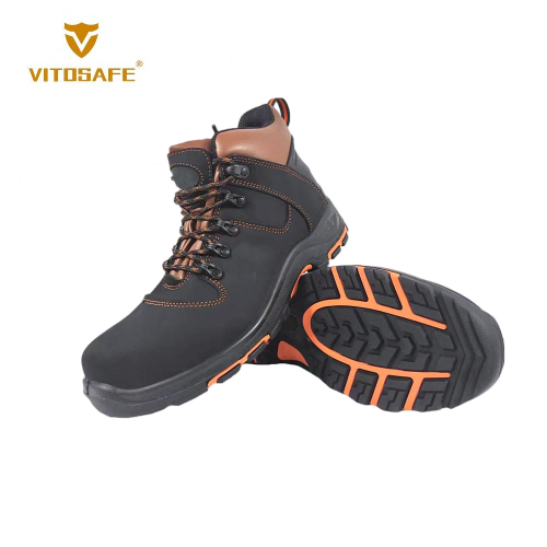 Safety shoes with fur